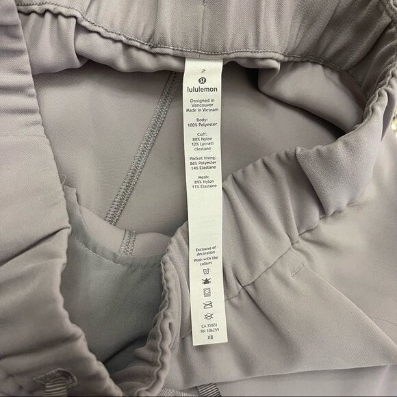 Lululemon On the Fly Jogger 28" *Woven in Dark Chrome - Picture 8 of 10